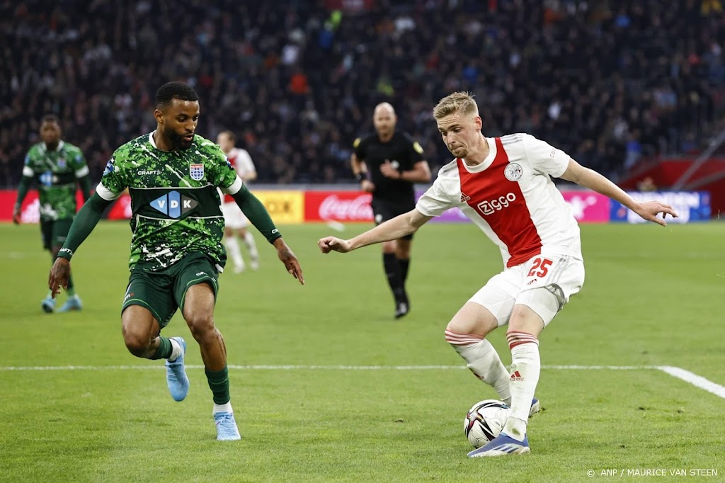 Taylor ziet geduld bij Ajax eindelijk beloond met titel in zicht