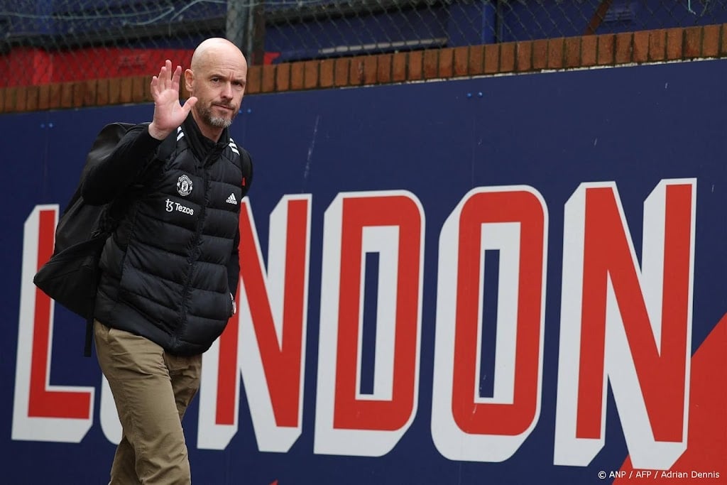 Kritiek op Ten Hag zwelt weer aan na dertiende nederlaag