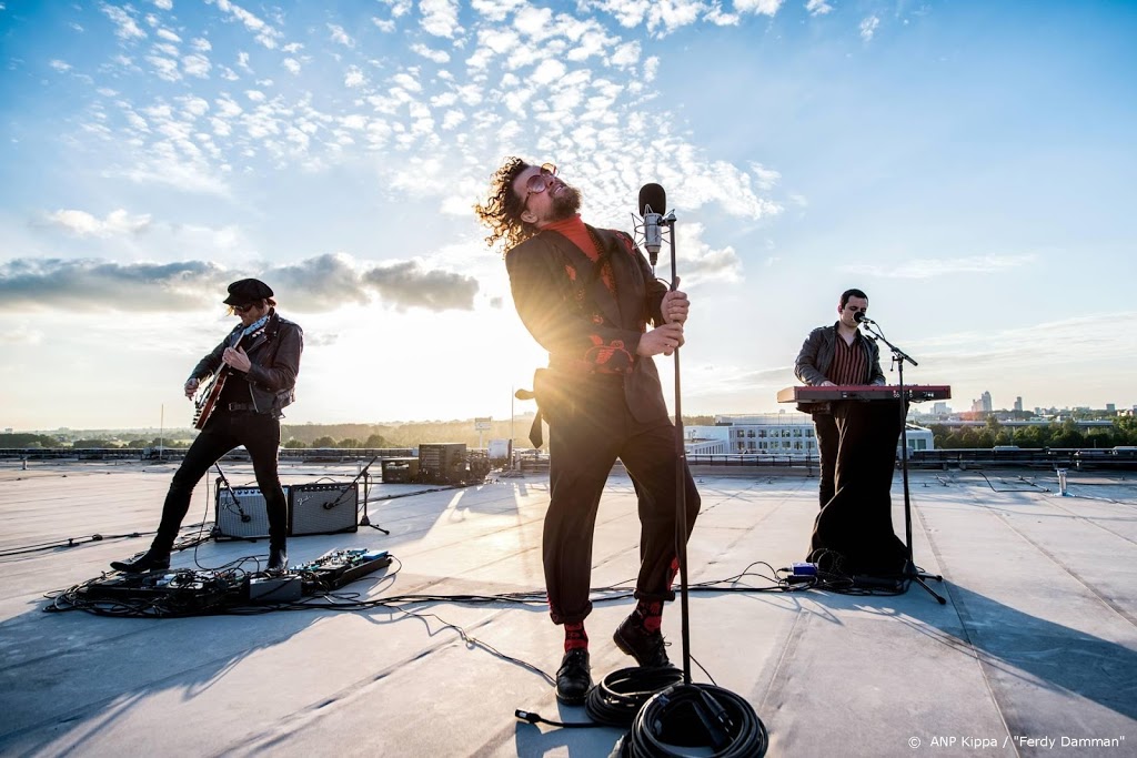 DI-RECT naar Scheveningse Pier voor online show in open lucht