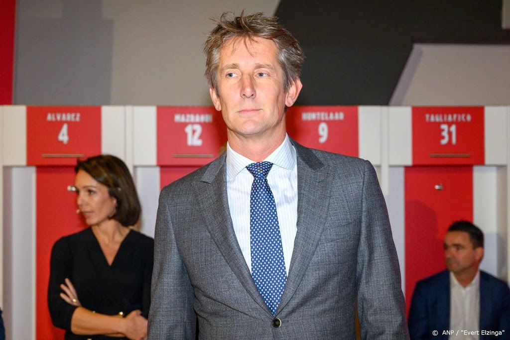 Van der Sar: toppers en regionale duels pas na winterstop