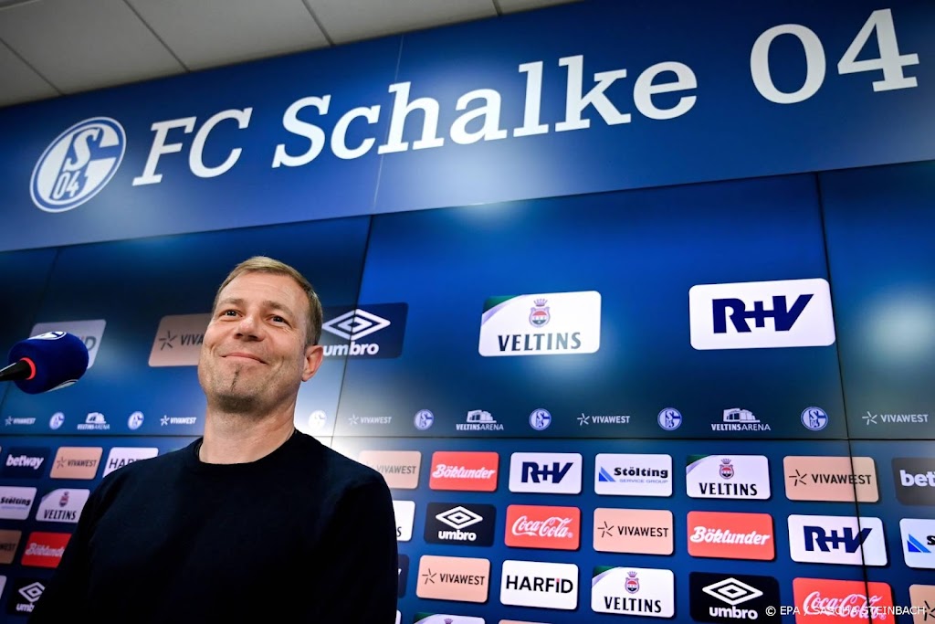 Schalke 04 met trainer Kramer terug de Bundesliga in