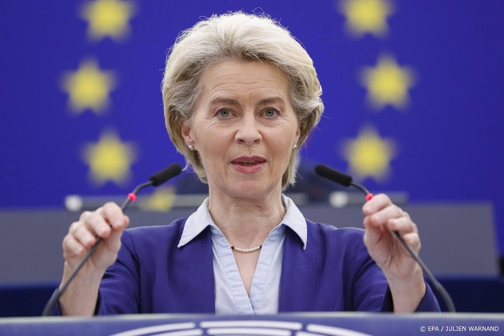Europese Commissie trotseert felle kritiek op herstelgeld Polen
