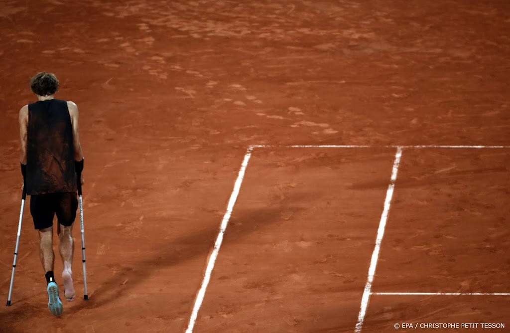 Zverev geopereerd aan drie gescheurde enkelbanden