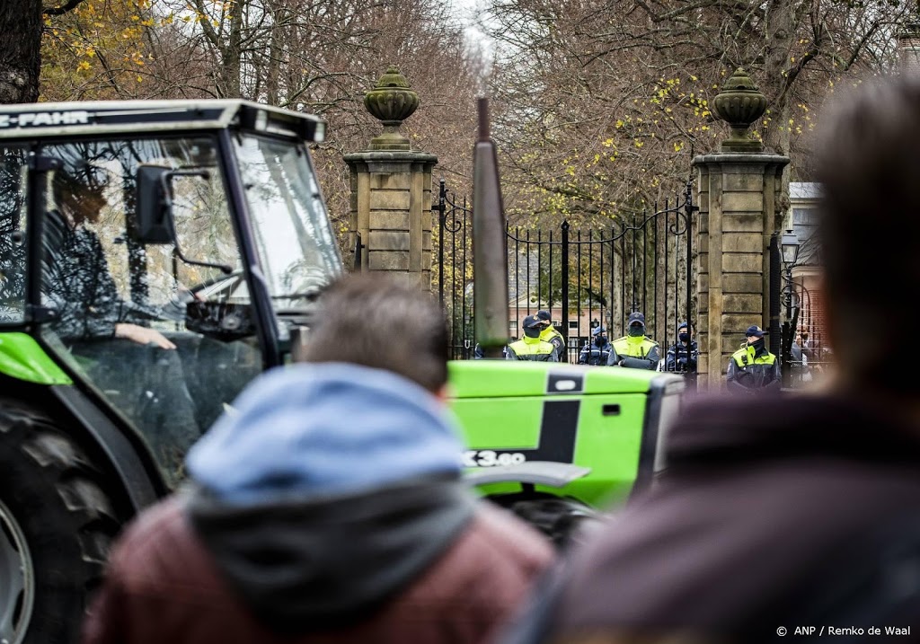 Boeren voeren actie in Den Haag en provinciehoofdsteden