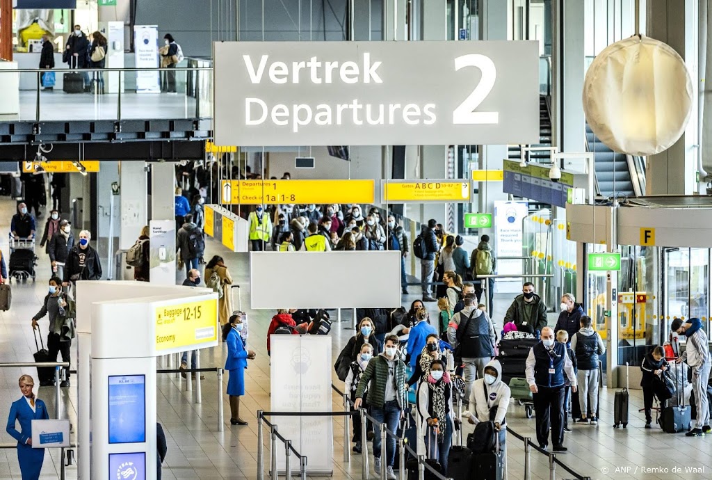 Luchtvaartsector herstelde in mei slechts licht