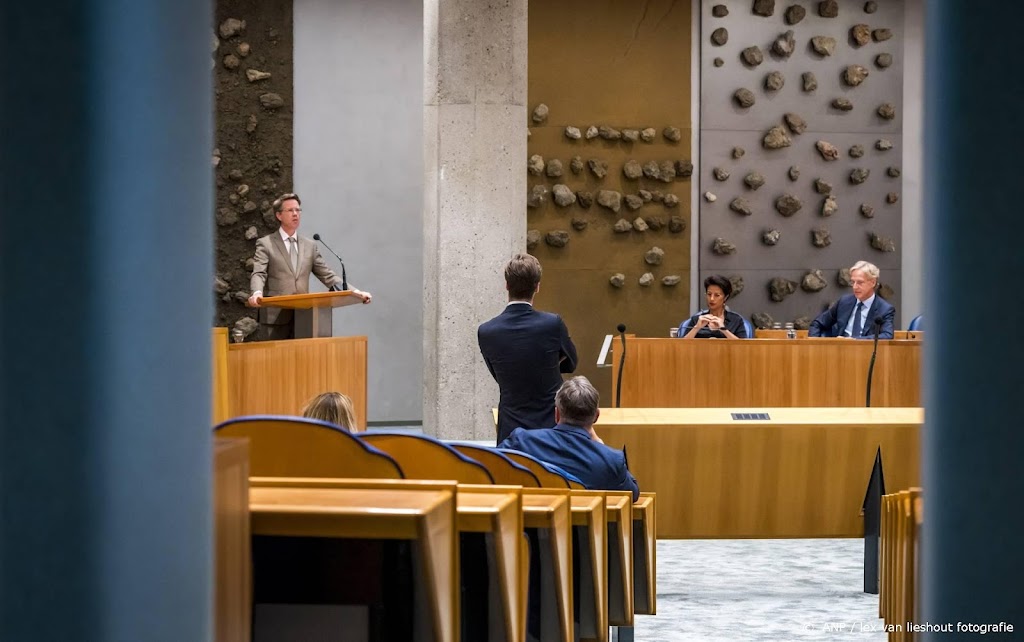 Geïrriteerde Kamer debatteert later verder over klokkenluider NPO