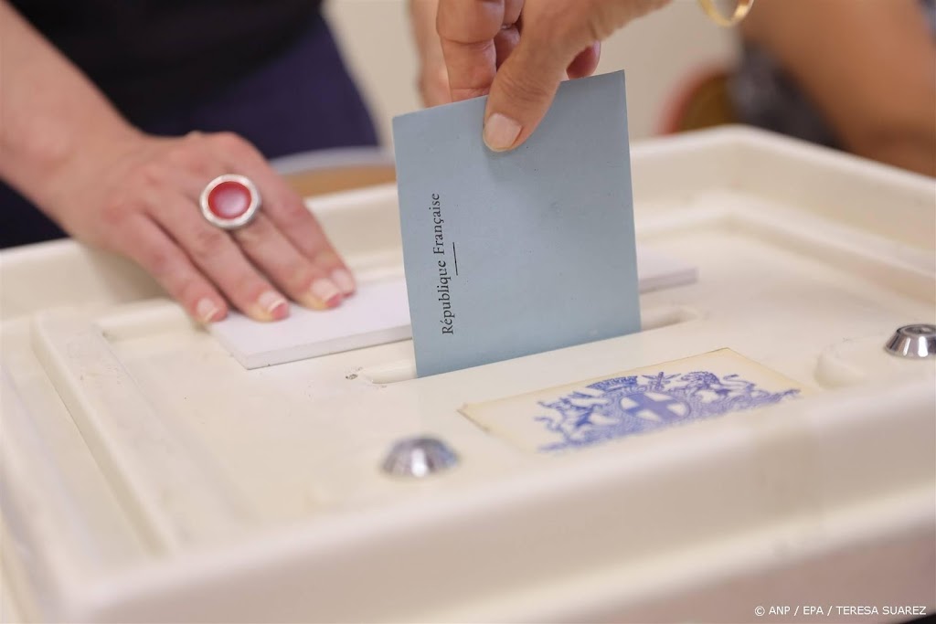 Stembureaus geopend in Frankrijk voor tweede ronde verkiezingen