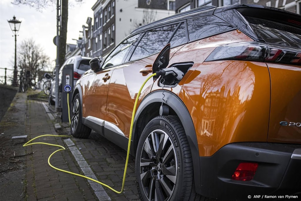 Steeds meer elektrische rijders willen laadkosten drukken