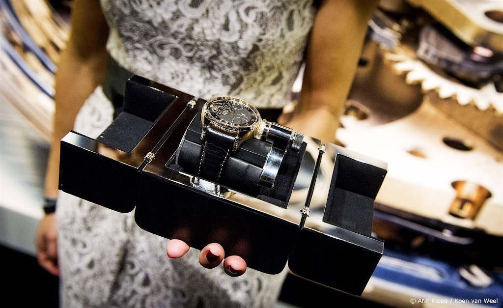 Horloge-industrie richt zich volgens onderzoek te weinig op vrouw