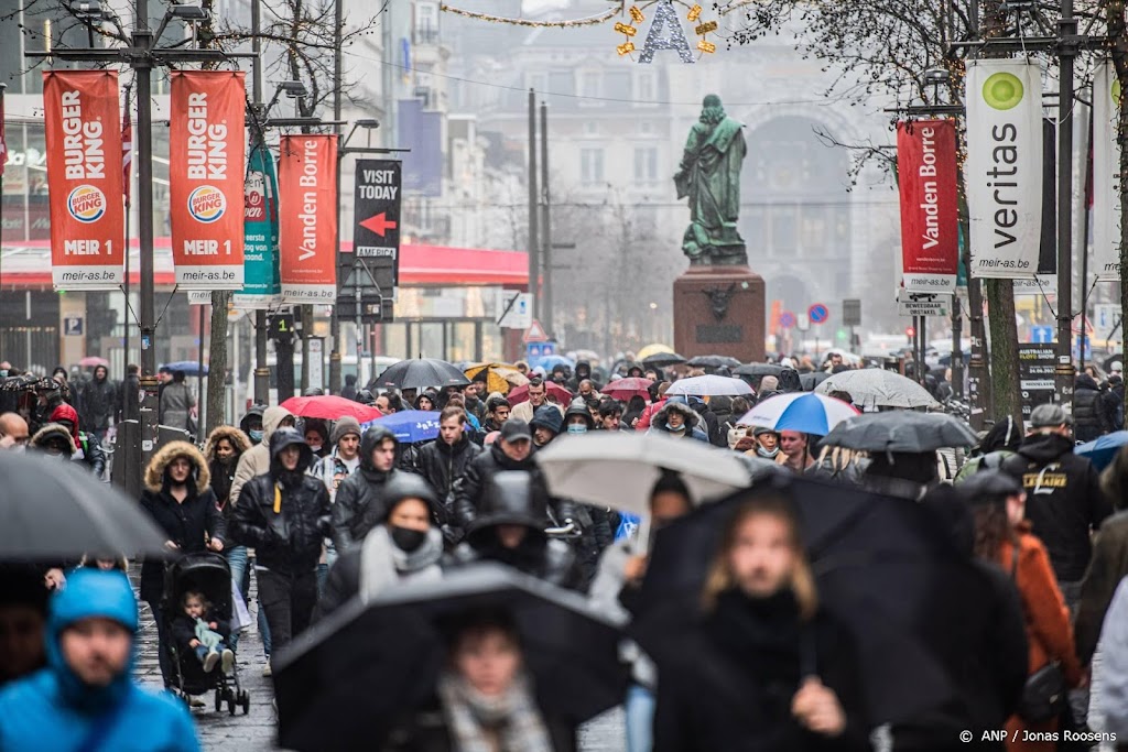 Winkeliers in Antwerpen verdienen flink aan Nederlandse 'invasie'