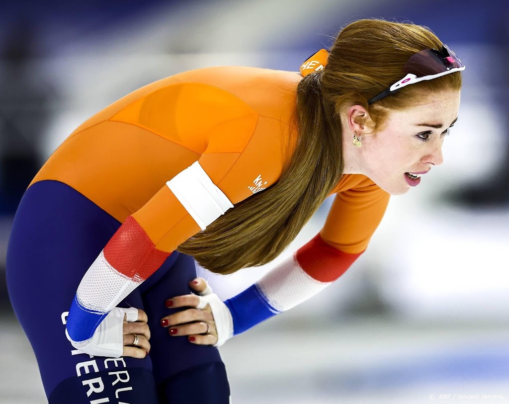 Schaatsster De Jong klopt Wüst op EK en verovert titel 1500 meter