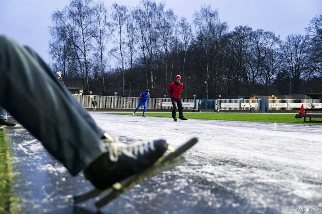 Eerste ijsbanen in het land geopend