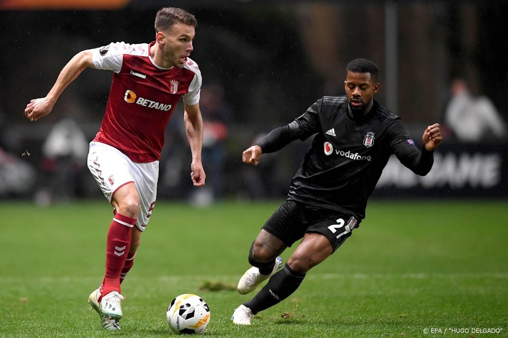 Lens scoort als invaller voor winnend Besiktas