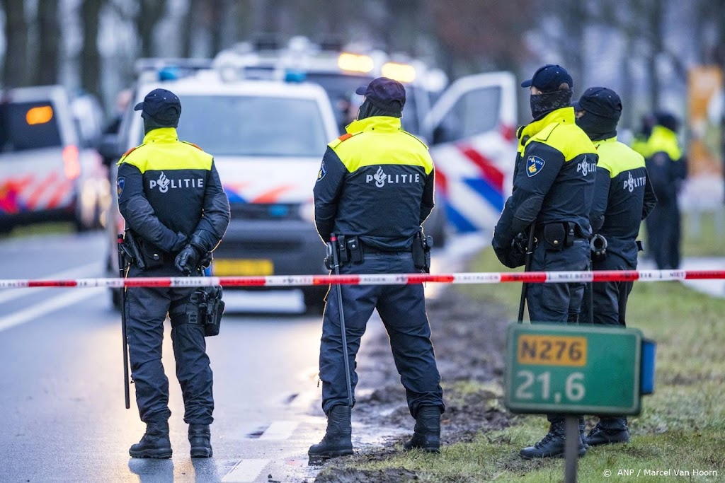 Van bedreiging verdachte chauffeur busje bij bezet bos weer vrij
