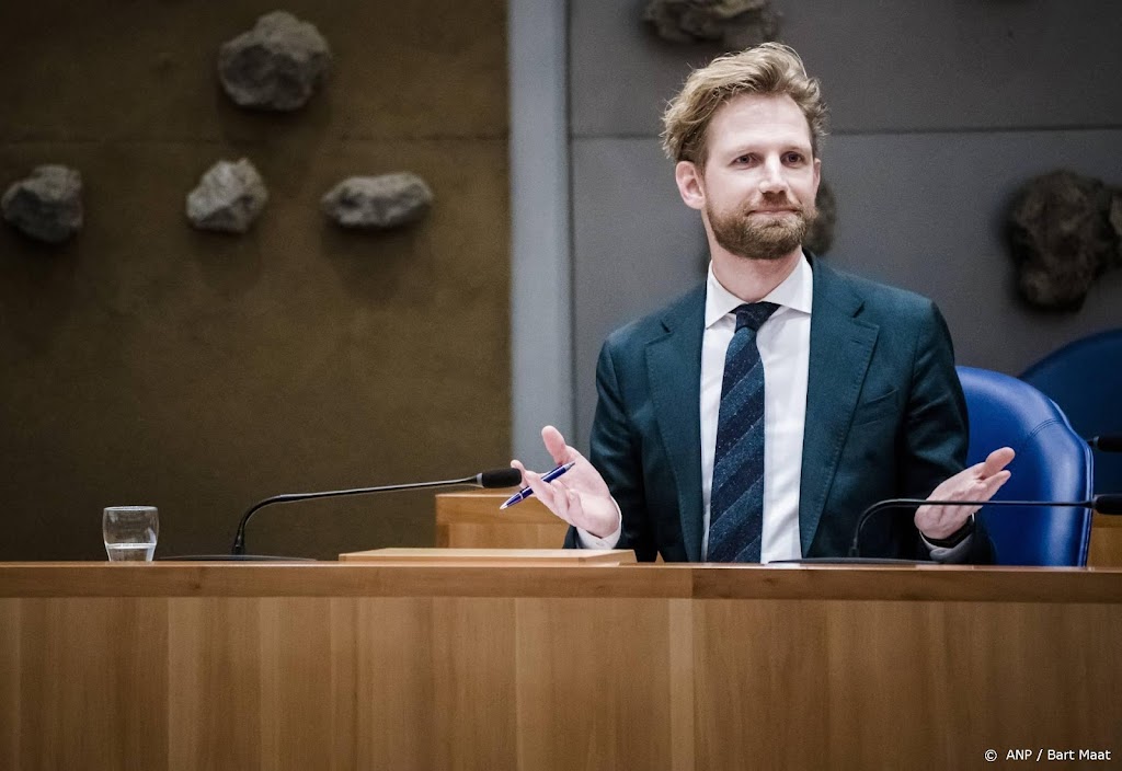 Wiersma gunt scholen meer tijd voor uitgeven coronamiljarden