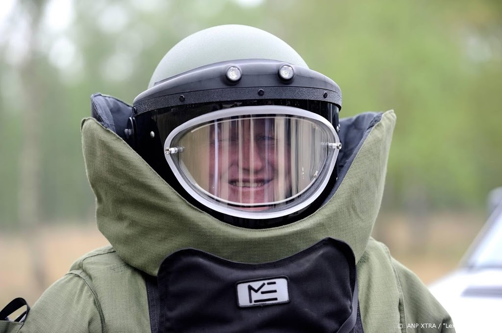 EOD maakt V1 met 935 kilo springstof onschadelijk bij Deventer