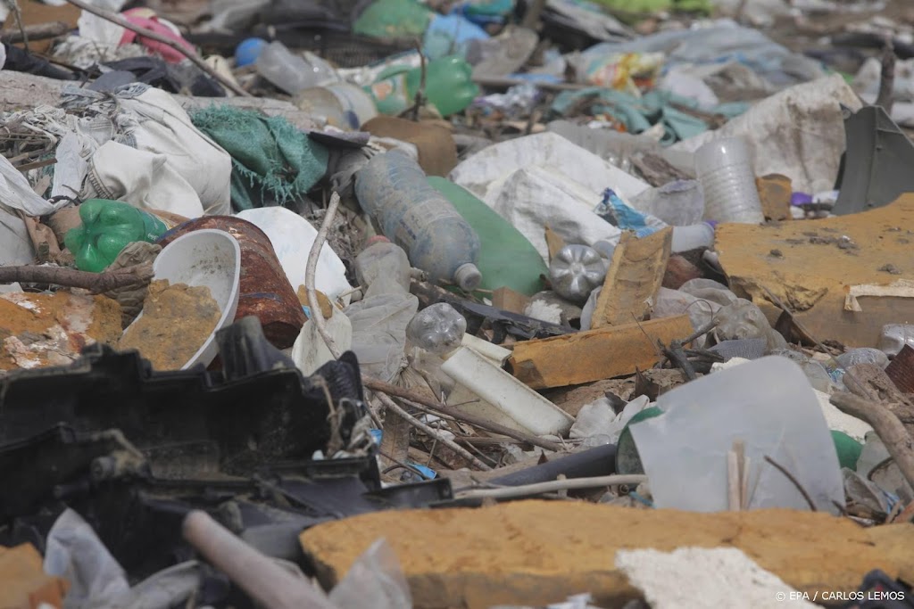 Plasticproductie minder door hoge olieprijs