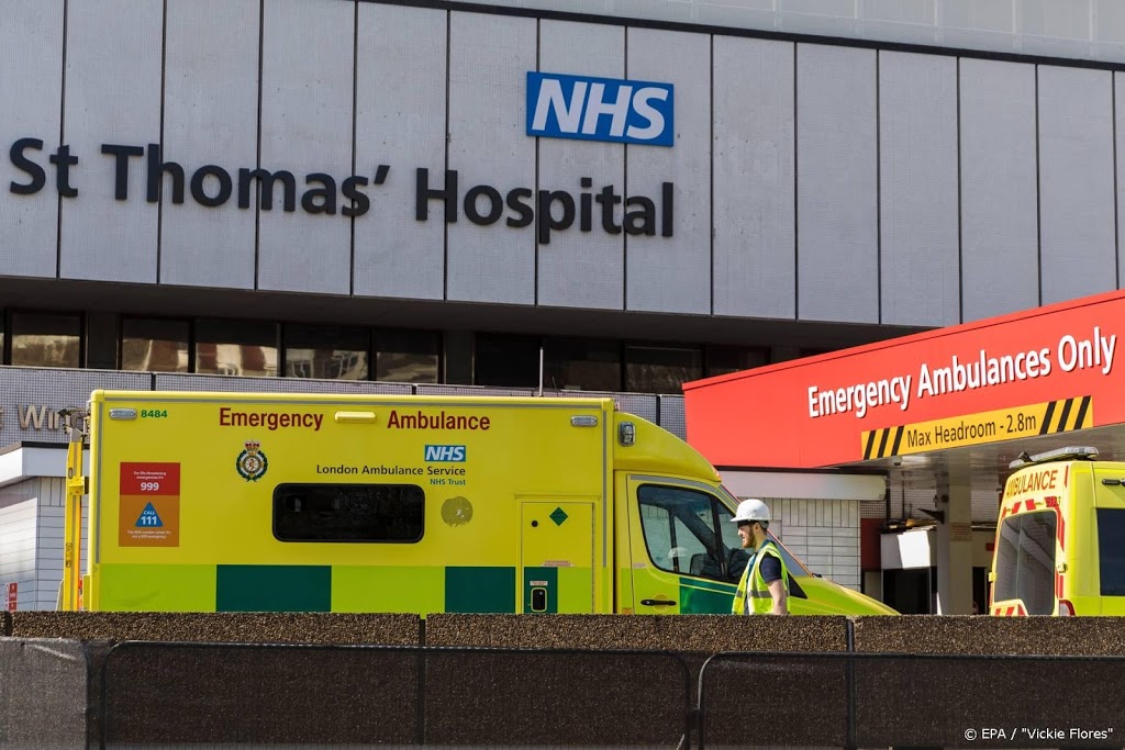Britse premier Johnson stabiel na 2e nacht op intensive care