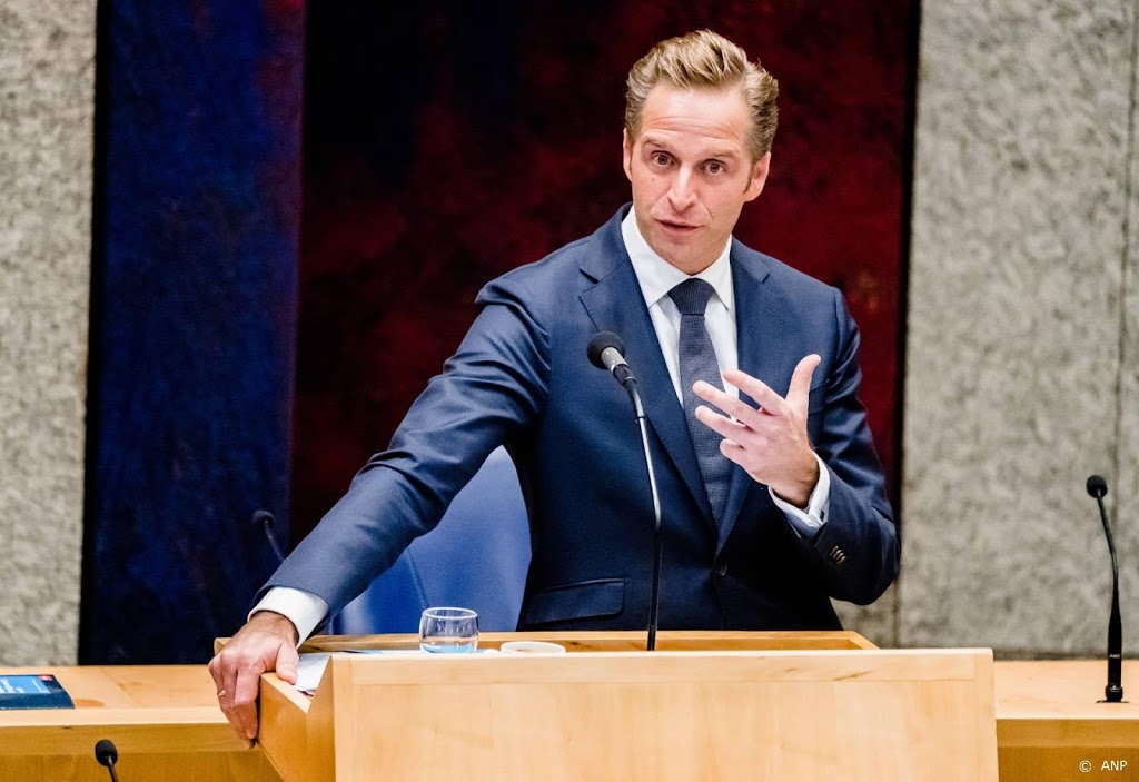 Kamer: snel beschermingsmiddelen voor personeel buiten ziekenhuis