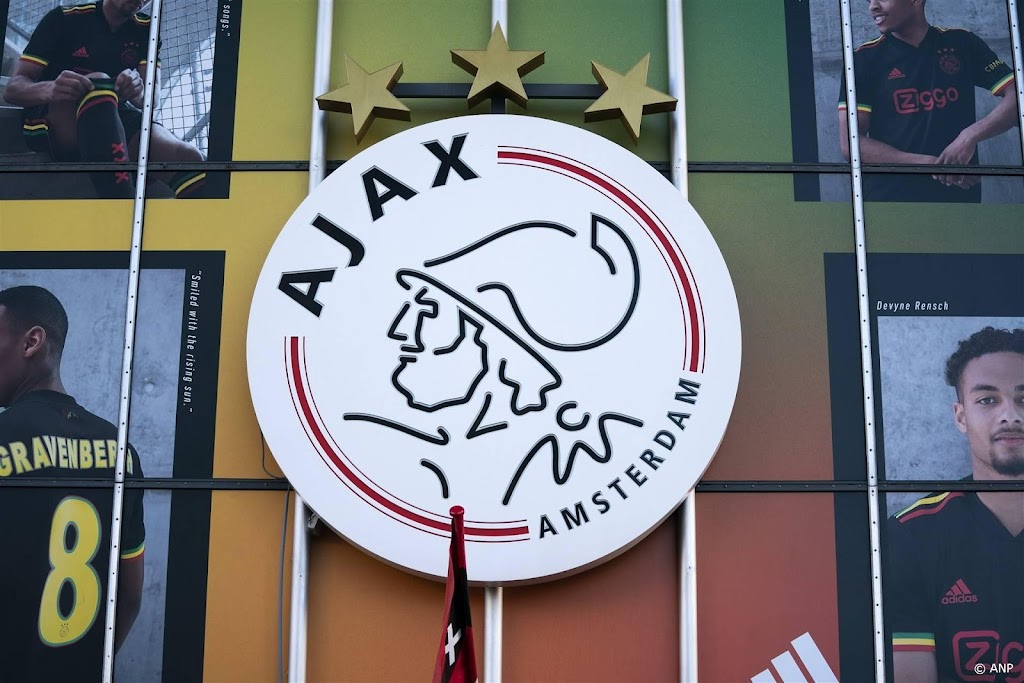 Aandeelhoudersvergadering Ajax over ontslag Kroes op 21 mei