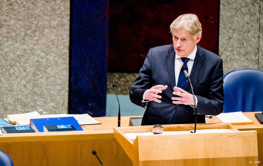 Kabinet trekt portemonnee vooralsnog niet voor betaald voetbal