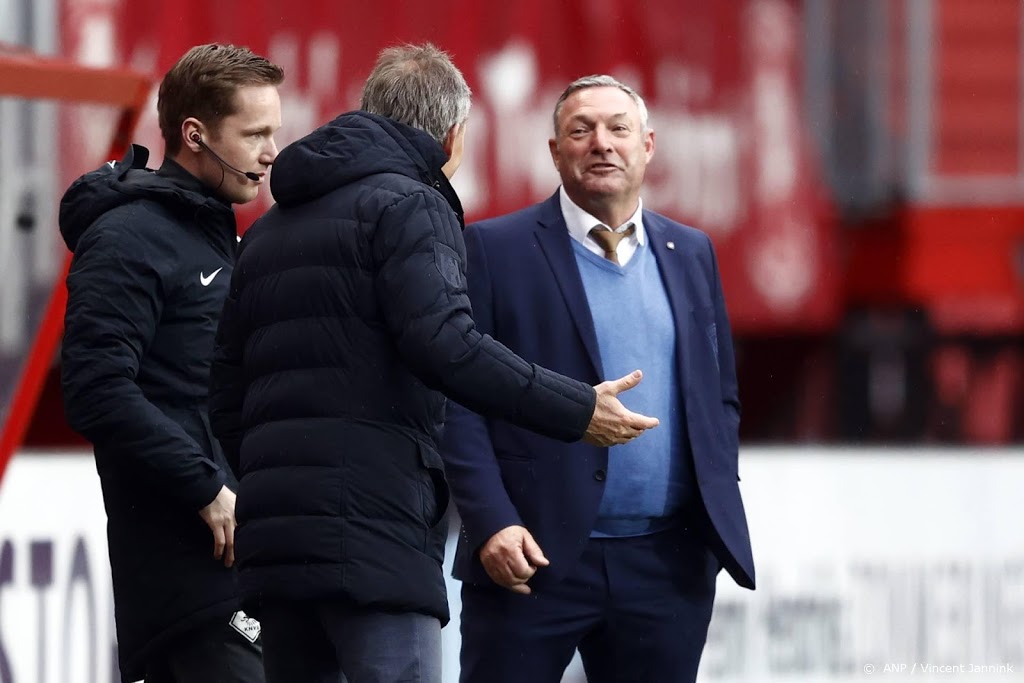 FC Twente-trainer Jans: hier is de VAR helemaal niet voor bedoeld
