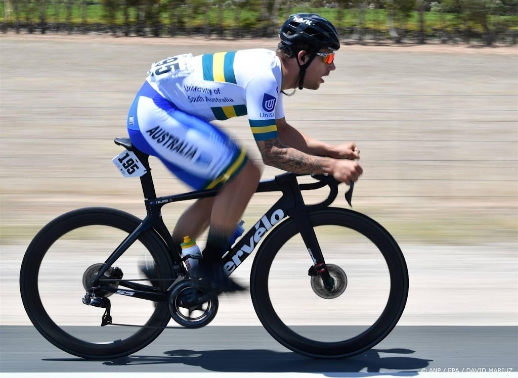 Australiër Welsford wint chaotische sprint in Ronde van Hongarije