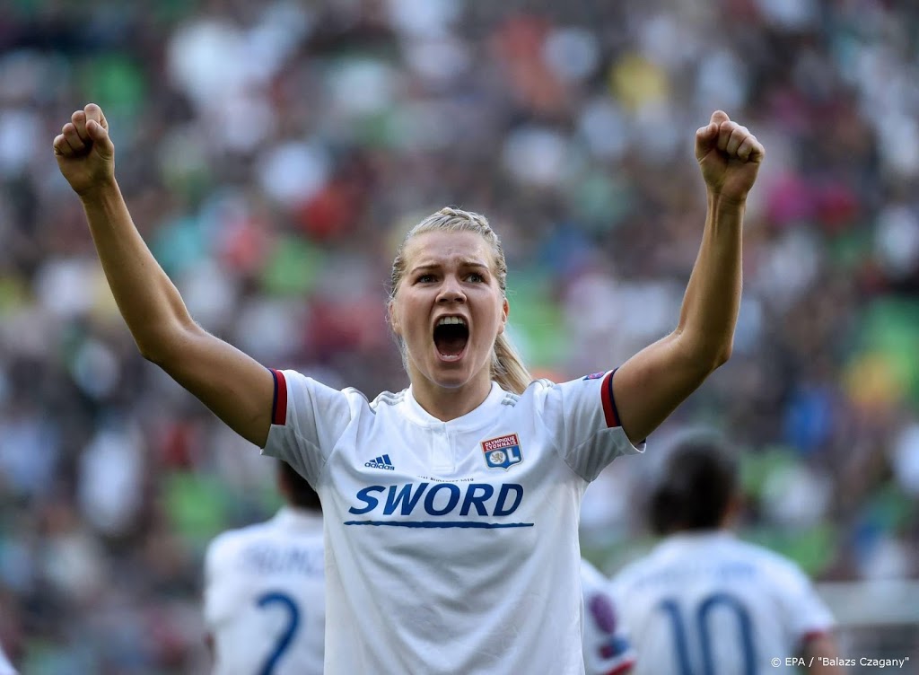 'Historisch' sponsorcontract voor voetbalster Hegerberg