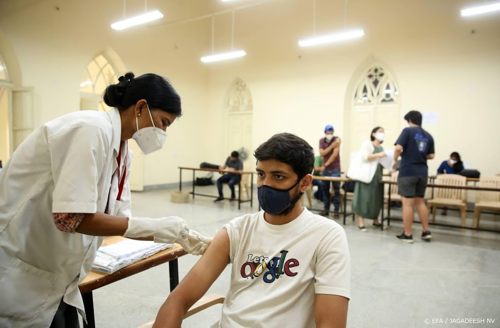 Aantal dagelijkse besmettingen in India daalt tot onder 100.000