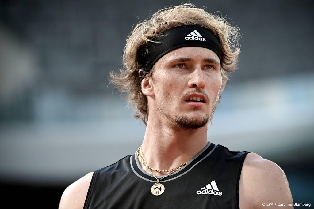Tennisser Zverev eenvoudig naar laatste vier in Parijs