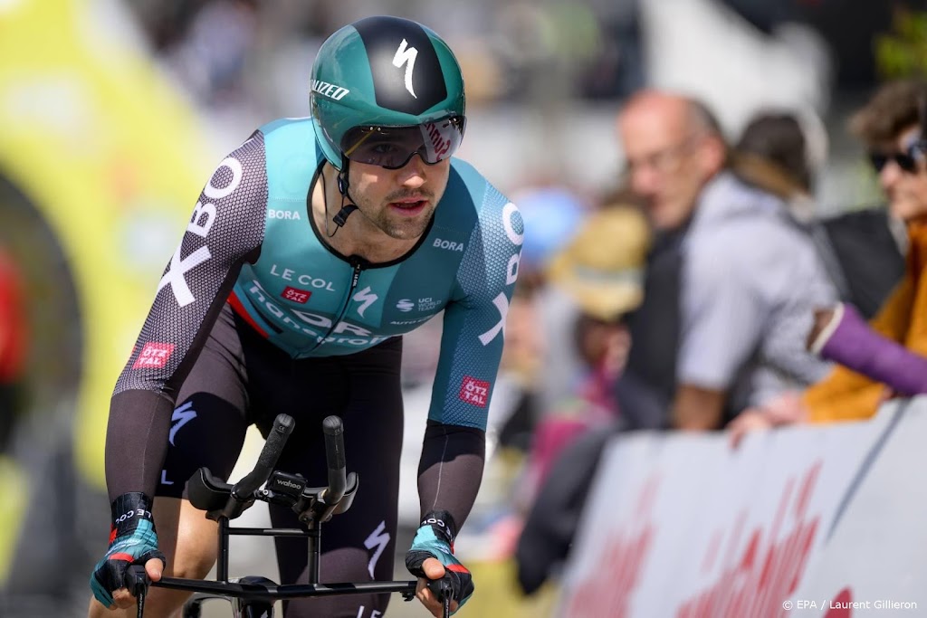 Duitser Schachmann boos op Jumbo-Visma: team rijdt als gekken