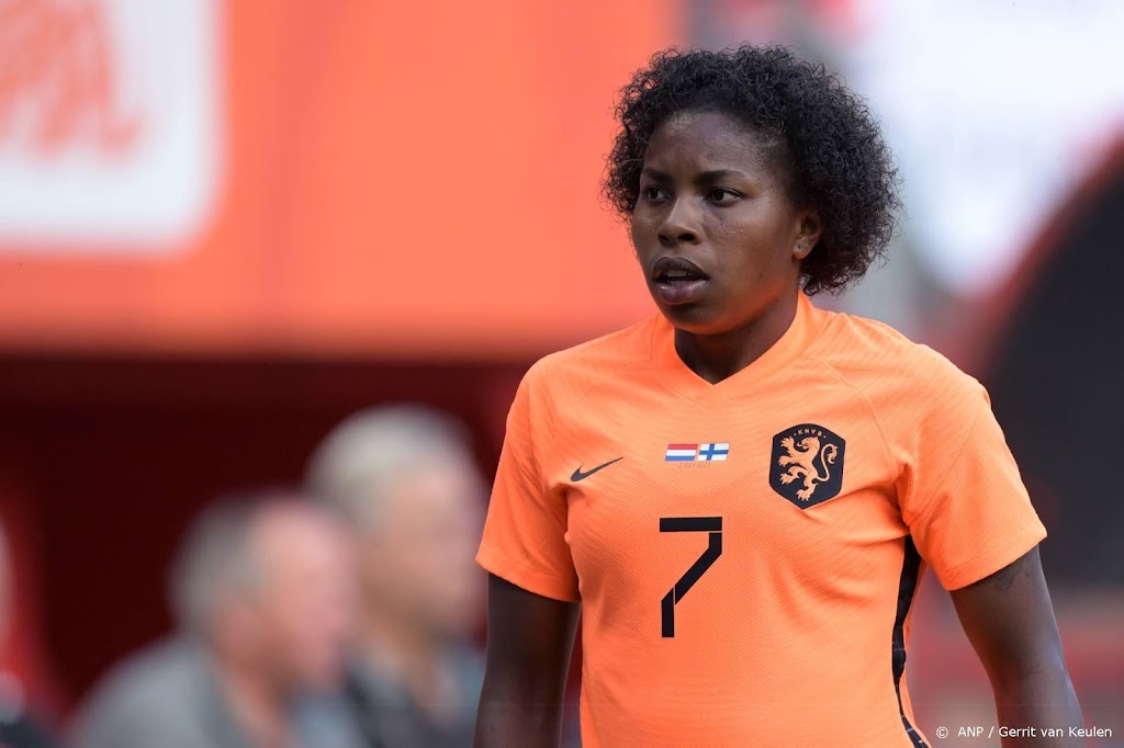 Oranje mogelijk zonder Janssen en Beerensteyn in openingsduel EK