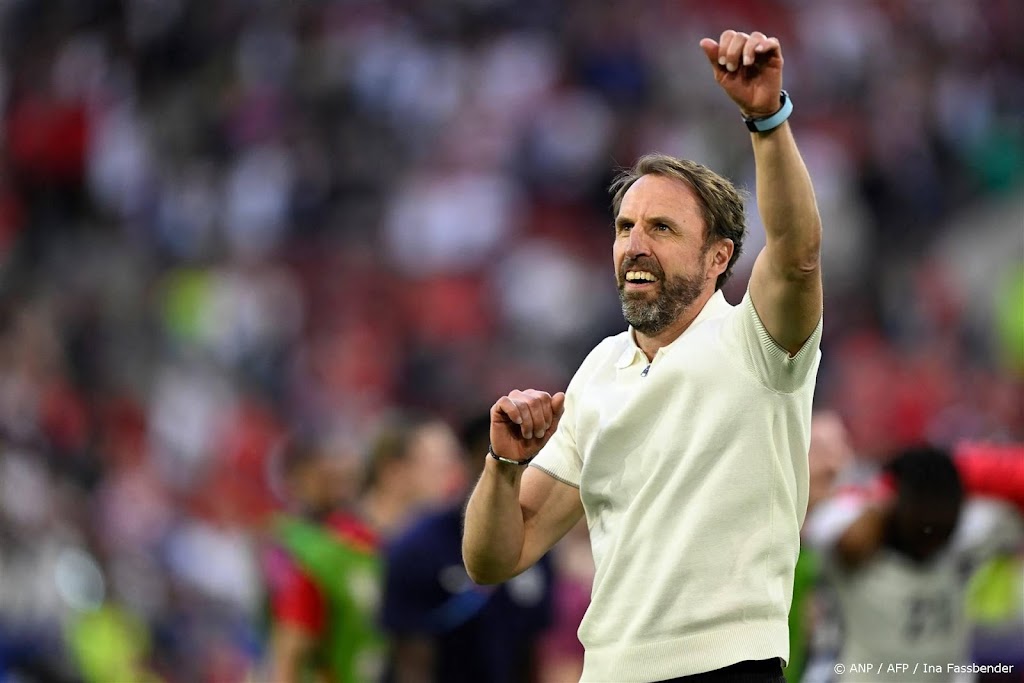 Southgate staat ondanks felle kritiek weer in halve finale van EK
