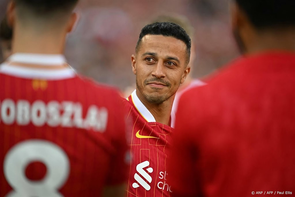Thiago stopt na vertrek bij Liverpool met voetballen