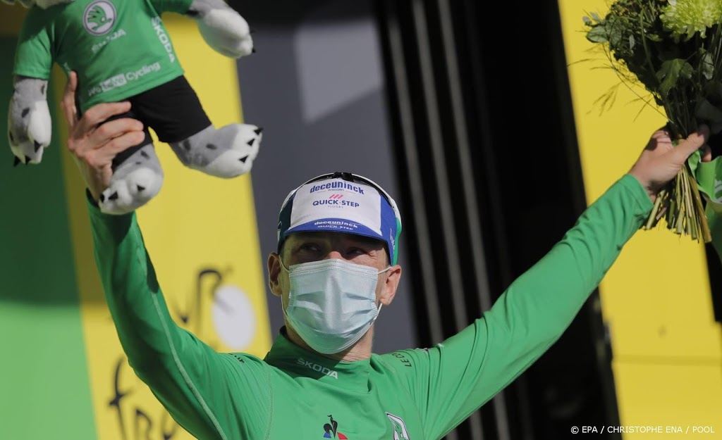 Bennett in tranen na eerste zege in Tour
