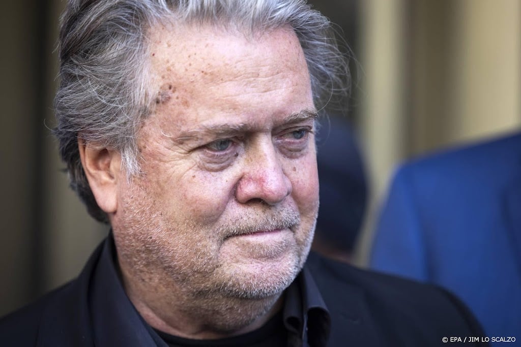 Oud-adviseur van Trump Steve Bannon aangeklaagd wegens fraude