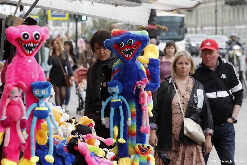 Douane Schiphol onderschept ladingen nagemaakte 'horrorknuffels'