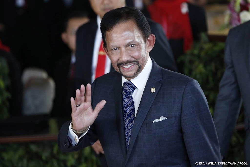 Sultan van Brunei nu langst regerende monarch ter wereld