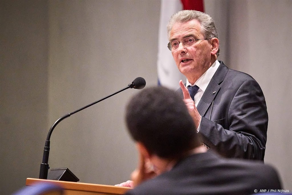Naast Van der Staaij vertrekt ook SGP'er Bisschop uit de Kamer