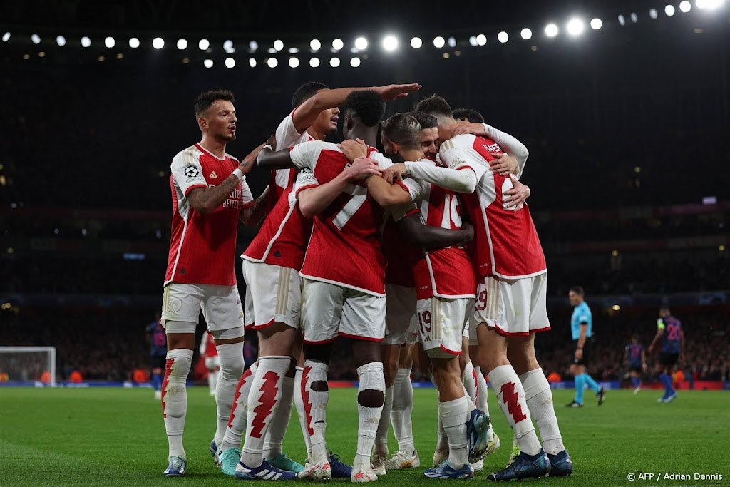 Arsenal verstevigt koppositie in groep PSV met zege op Sevilla