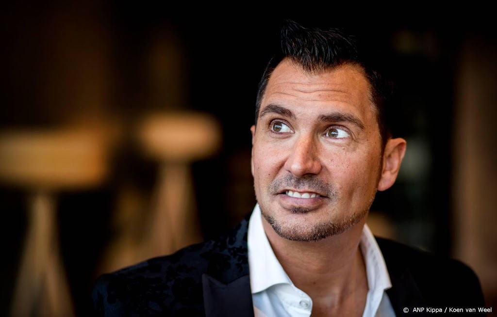 Proefoptreden Guido Weijers voor 500 man in Beatrix Theater