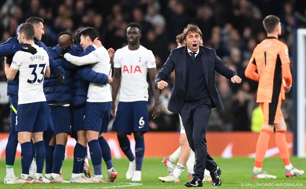 Acht spelers en vijf stafleden van Tottenham hebben corona