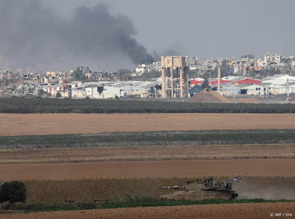 Israël: in afgelopen etmaal aanvallen op 450 doelen in Gazastrook