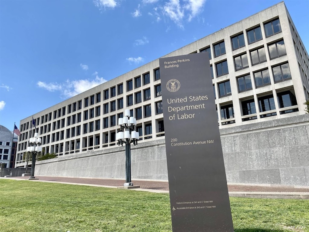 Amerikaanse arbeidsmarkt groeit harder dan verwacht