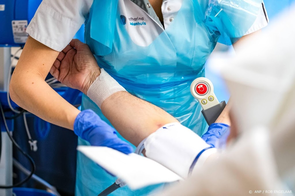 Aantal coronapatienten in ziekenhuizen daalt verder