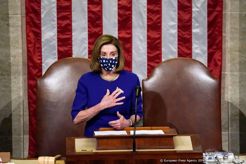 Man die lessenaar Pelosi meenam na bestorming Capitool opgepakt