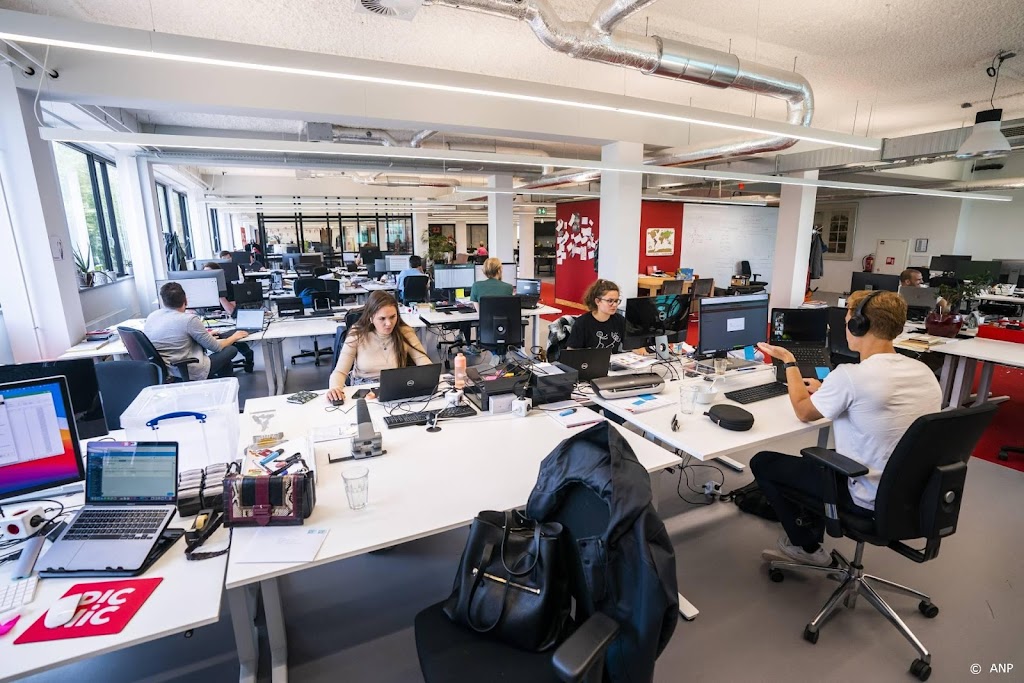 Vakbond CNV: slim dat kabinet coronamaatregelen verder versoepelt