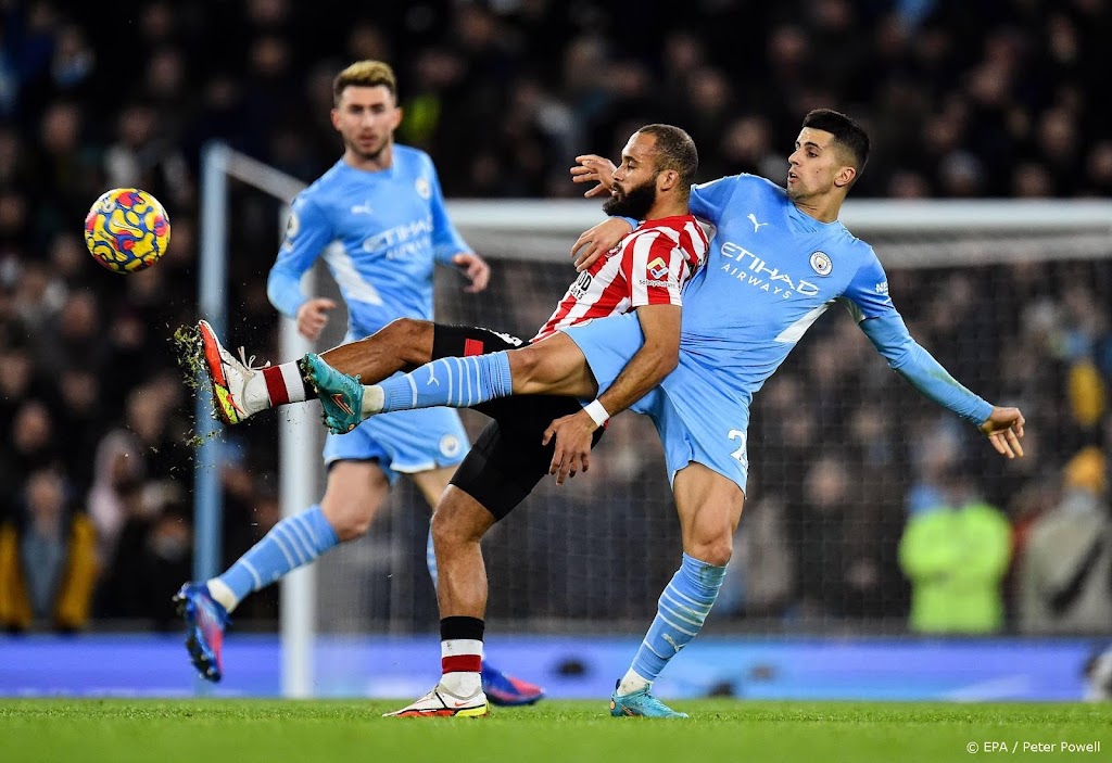 Manchester City maakt ook geen fout tegen Brentford