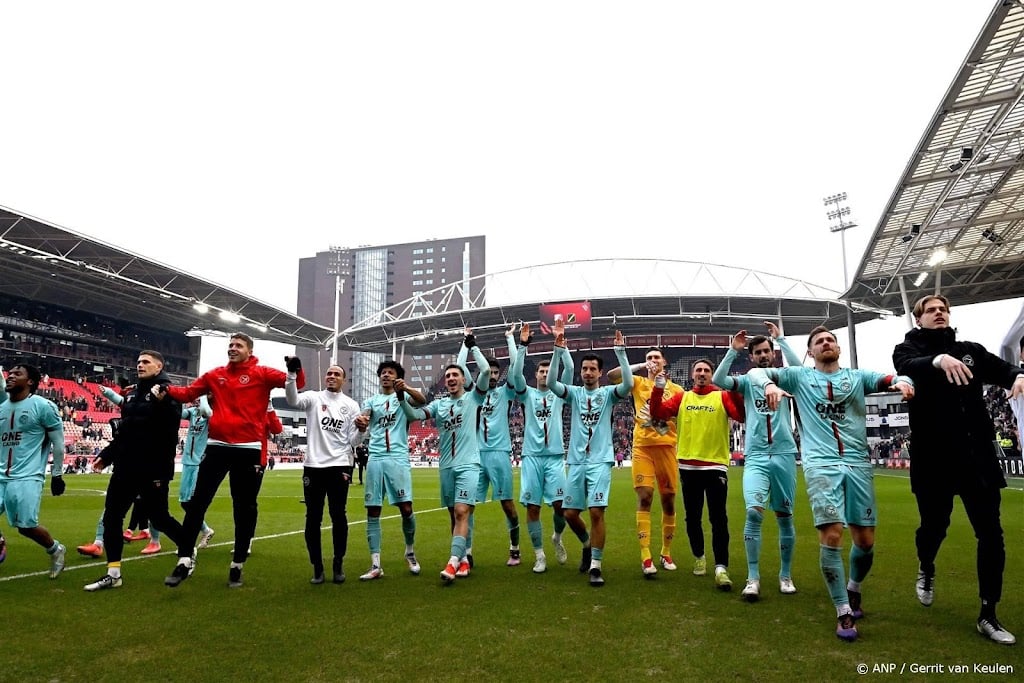 FC Utrecht verliest thuis van hekkensluiter Almere City