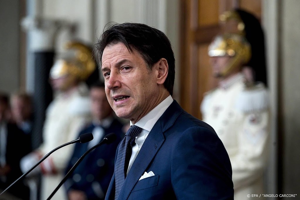 Premier Italië belooft massale 'shocktherapie' tegen coronavirus